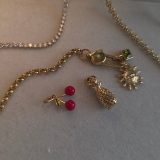 Textured Gold Pineapple Charm – 18K Gold