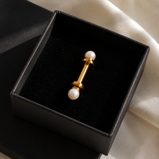 Pearl detail Vertical Bar Rectangular Ring in 18K Gold