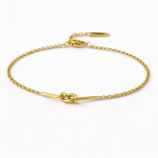 Dainty Knot Gold Belcher Chain Bracelet in 18K Gold