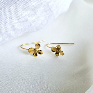 Tarnishfree Floral 18k Gold Threader earrings,dainty detailed gold flower earrings,gift for her