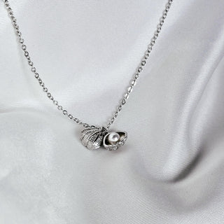 Pearl Shell Locket Necklace