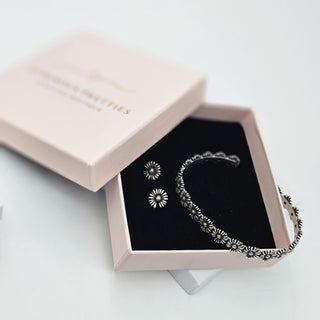 Daisy floral Sterling Silver Earring studs and Cuff Bracelet gift set,adjustable open cuff floral bracelet,Vintage silver bracelet and studs
