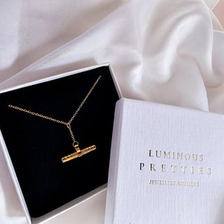 Patterned T-Bar 18K gold Y Necklace