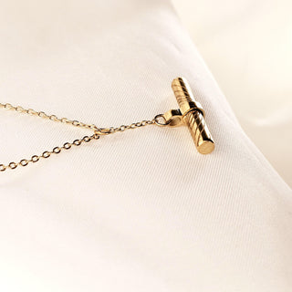 Patterned T-Bar 18K gold Y Necklace