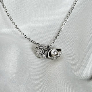 Pearl Shell Locket Necklace