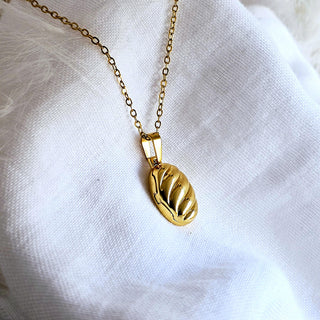 Locket Pendant Waterproof Necklace textured oval 18carat Gold thin adjustable chain,Valentines day gift for her,oval photo locket pendant.