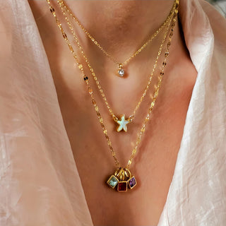 Double layered tarnishfree necklace starfish Charm pendant necklace 18K Gold and mother of pearl pendant thin chain adjustable necklace