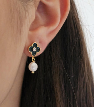 Clover Pearl 16K Gold stud dangle drop earrings,Green enamel earrings,baroque ivory shell pearl drop earring, four leaf clover earrings