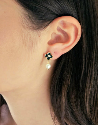 Clover Pearl 16K Gold stud dangle drop earrings,Green enamel earrings,baroque ivory shell pearl drop earring, four leaf clover earrings