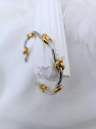 Two tone adjustable Chunky knot open cuff bracelet in Sterling Silver and 18K Gold,Wavy Silver Band cuff knot bracelet,Waterproof jewellery