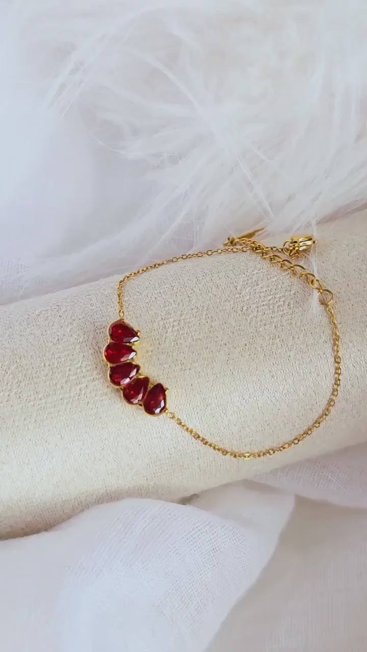 Pomegranate Seed 18k Gold filled Stainless steel bracelet,Garnet Red Gem adjustable chain bracelet,dainty gold bracelets,fruit jewellery