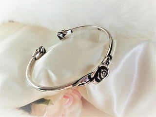 #tarnishfree_jewellery# - #affordable_jewellery# - #detachable_charms# - #sterling_silver_18k_gold_jewellery# - #sterlling_silver_necklaces# - #sterling_silver_rings# - #sterling_silver_brace